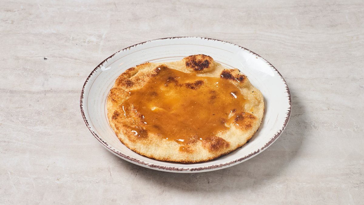 Sfakiani pita with honey at Cookaki Koukaki